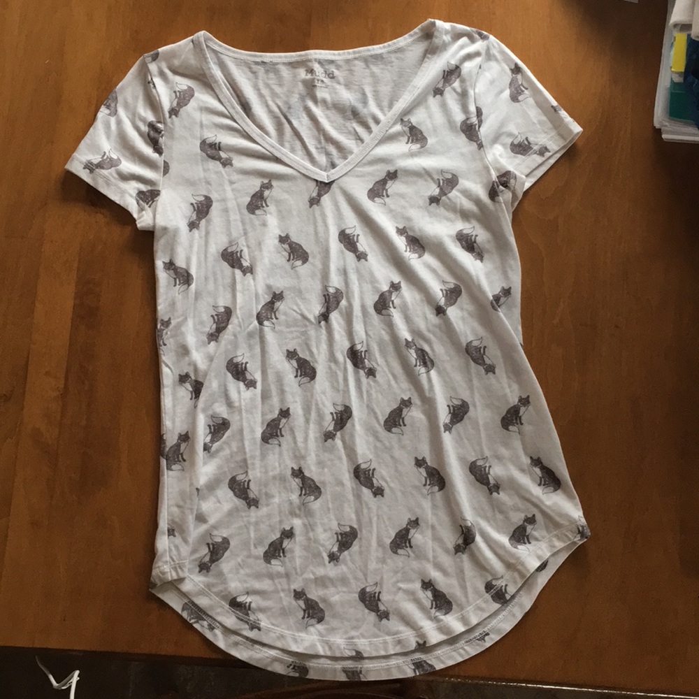 Xs vneck from Mudd.